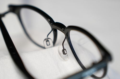 华为首款鸿蒙智能眼镜深度体验 办公一族的全天候智能伴侣